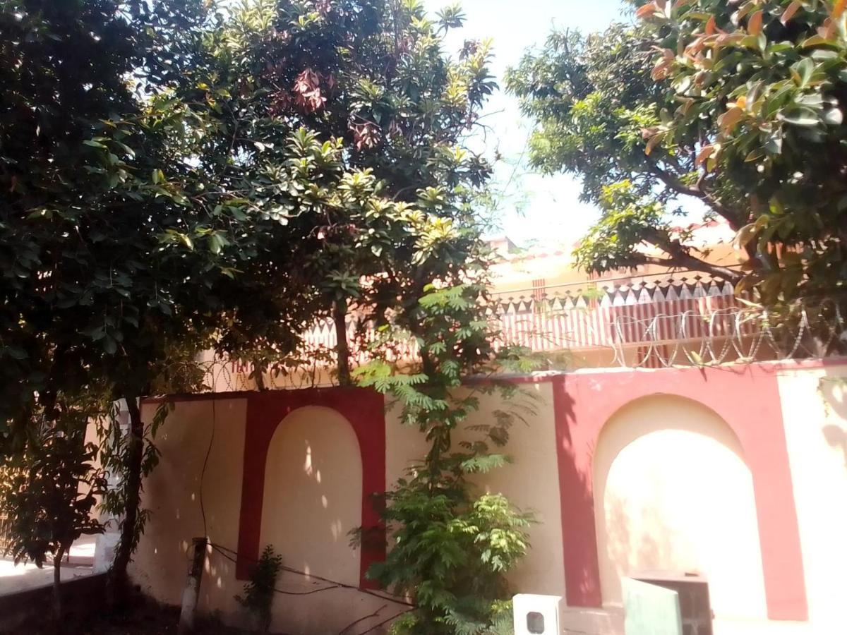 Newly Renovated Guesthouse Islamabad Luaran gambar